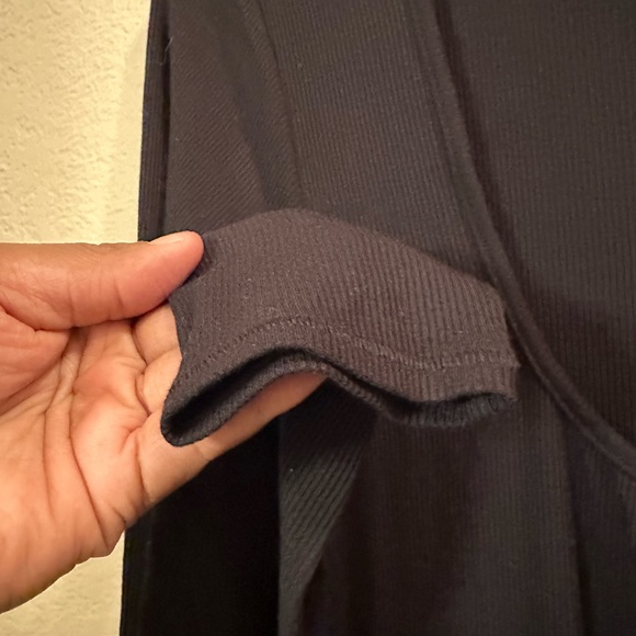 Skims - Picture 8 of 9